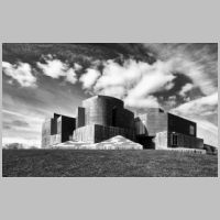 Frank Gehry, Toledo Museum of Art Center for Visual Arts in Toledo, Ohio, photo by Shoup1cobra, Wikipedia.jpg